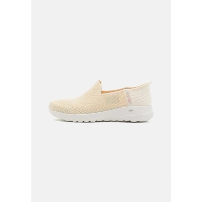 Imagen de Skechers Go Walk Joy Vela Hands Free Slip ins, Zapatillas Mujer, Crema, 39.5 EU