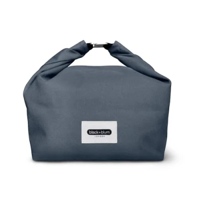 Imagen de Black+Blum Lonchera aislada de 6.7 L, a prueba fugas, para adultos y niños, con construcción enrollable, fabricada PET reciclado sin BPA, bolsa alimentos llevar, pizarra