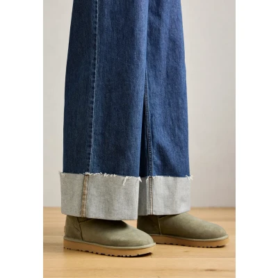 Imagen de UGG Botas para la nieve, Mujer, Talla: 42, Moss green​ Zapatos
