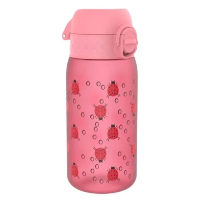 Imagen de Ion8 Botella de Agua para Niños, 350ml, a Prueba Fugas, Fácil Abrir, Cerradura Segura, Apta Lavavajillas, Sin BPA, Asa Transporte, Neutro en Carbono, Diseño Mariquita