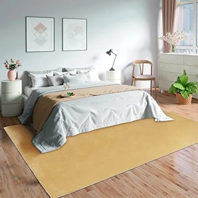 Imagen de Mia&#039;s Teppiche Olivia Alfombra para salón, Dorada, 160 x 230 cm, Moderna, Suave, de Pelo Corto (19 mm), Antideslizante, 100% poliéster