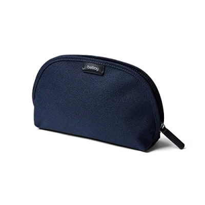 Imagen de Bellroy Bolsa clásica (bolsa de viaje con cremallera EDC, tela tejida resistente al agua, sostiene lápices, bolígrafos, artículos técnicos y personales, bolsillos internos malla), color azul marino