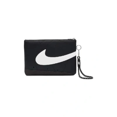 Imagen de Nike Sportswear ICON Wristlet Large Unisex Clutch, Talla: One Size, Black/white