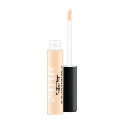 Imagen de MAC Studio Fix 24 Hour Smooth Wear Corrector NC20 7 ml