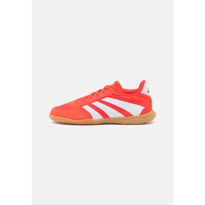 Imagen de adidas Performance Predator League IN Unisex Botas de fútbol sin tacos para niños, Talla: 28, Lucid red/footwear white/core black Zapatos