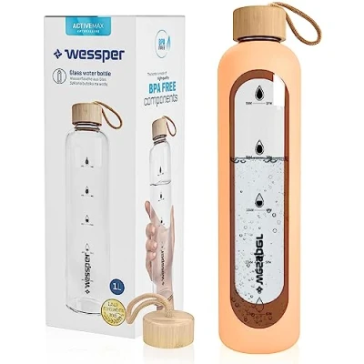 Imagen de Wessper Botella de cristal borosilicato con marcas tiempo, 1 L, hermética tapa bambú, litro, reutilizable, funda silicona, melocotón
