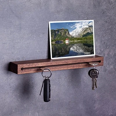 Imagen de WOODS Llavero de madera con estante I Nut Soporte para llaves moderno Decoración pared hecha a mano en Baviera Rodapié nogal 20 cm