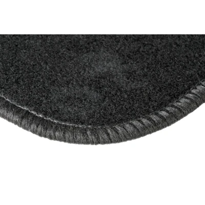 Imagen de WALSER 14705 Juego de alfombrillas suelo textil delante y detrás 4 negro Ajuste universal 67.5 x 43.5, 29.5 32 43.5 norauto, oscaro,