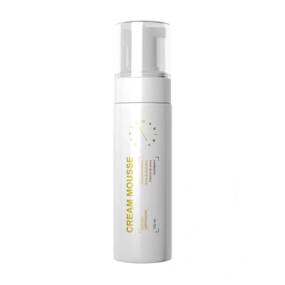 Imagen de Santamarina Cosmetics Espuma Limpiadora Facial CREAM Mousse Hidratante Hidrata, Suaviza y Calma la Piel Todo Tipo de Piel, Grasa o Sensible 150 ml