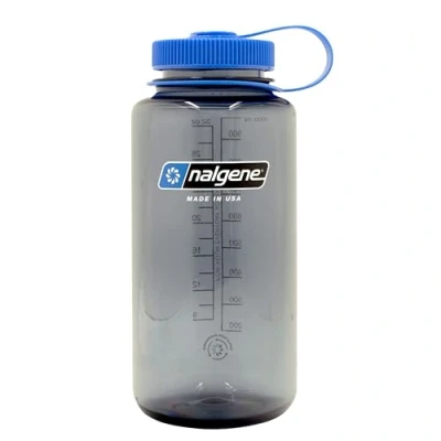 Imagen de Nalgene Sustain Tritan Botella de agua sin BPA hecha con material derivado del 50% residuos plástico, 32 onzas, boca ancha, gris ahumado