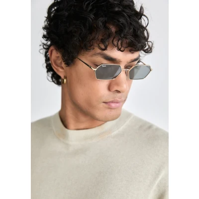 Imagen de Ray Ban Rb3728 Yevi Gafas de sol hexagonales, Oro claro/gris oscuro plateado espejado, 55 mm