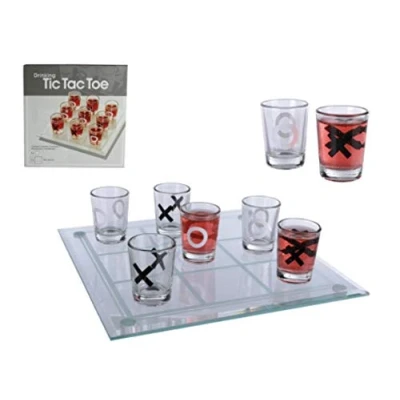 Imagen de juego del clásico 3 en raya pero con chupitos. Un divertido para beber amigos de fiesta. el incluye 6 vasos chupito y tablero.