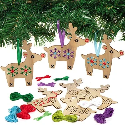 Imagen de Baker Ross AX307 Kit De Punto Cruz Madera Reno Paquete 5, Decoraciones Navideñas Para Que Los Niños Hagan Y Exhiban, Proyecto Ideal Manualidades