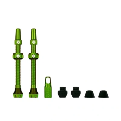 Imagen de Muc Off Set de Válvula Presta para Tubeless, Verde, 44 mm Bicicleta Sin Fugas Con Herramienta Extracción Núcleo Integrada