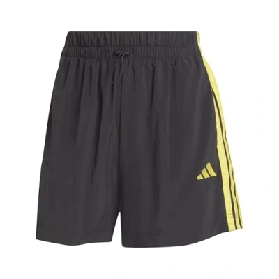 Imagen de adidas Sportswear Essentials 3 Stripes Lifestyle Pantalón corto de deporte, Mujer, Talla: Large, Black/hazy yellow