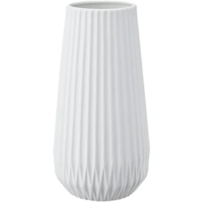 Imagen de Bloomingville Round Stoneware Fluted Vase with Embossed Lines, Matte White Jarrón Redondo Acanalado de cerámica con líneas en Relieve, Blanco Mate, Gres