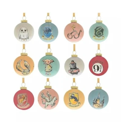 Imagen de Juego de 12 bolas Navidad Harry Potter con diseño Hedwig Dobby Hogwarts, en caja regalo