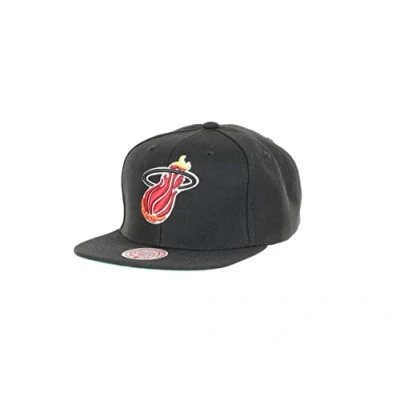 Imagen de Mitchell &amp; Ness Miami Heat NBA Conference Patch HWC Black Original Fit Snapback Cap One Size