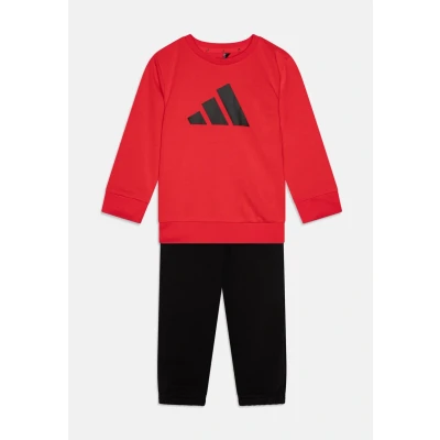 Imagen de adidas Unisex bebé ESSENTIALS BIG LOGOJOGGER, pure ruby/black, 2 3 Years