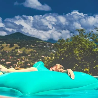 Imagen de LiveDeco Puf Gigante XXL Desmontable, Flotante para Piscina, Turquesa Pool BiG52