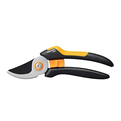 Imagen de Fiskars Tijeras de jardín Bypass M, Solid, P321, Para ramas frescas y ramitas, Recubrimiento antiadherente, Cuchillas acero inoxidable, Longitud: 20,1 cm, Negro/Naranja, 1057162