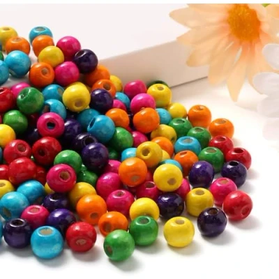 Imagen de HERZWILD Perlas de madera para enhebrar, aprox. 600 unidades, cuentas colores, 10 mm, fabricación joyas DIY (10 mm)