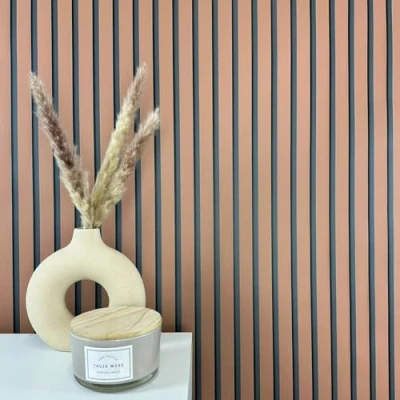 Imagen de WALLCOVER Papel pintado rojo no tejido a rayas negras Paneles de terracota estilo escandinavo moderno listones fabricados en Alemania