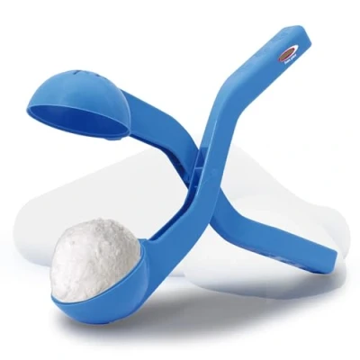 Imagen de Jamara 460395 Snow Play Bolas 38cm Suaves, Diámetro de 7 cm Pinza Pelotas Nieve, Color Azul (460395)