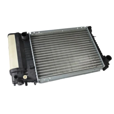 Imagen de THERMOTEC D7B001TT Radiador, refrigeración del motor Aluminio, Plástico 440 329 32 Caja de cambios manual Aletas unidas mecánicamente