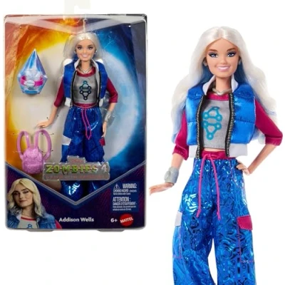 Imagen de Mattel Disney Zombies 4: Un Verano Entre Vampiros Addison Wells Muñeca de Moda con Atuendo Quita y pon 6 Accesorios, Inspirada en la película, JFG32