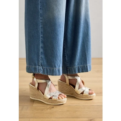 Imagen de Geox D Ponza, Espadrille Wedge Sandal Mujer, Lt Gold, 38.5 EU