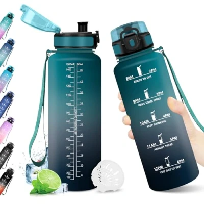 Imagen de KollyKolla Botella Agua Deportiva 1.5L, Garrafa sin BPA, con Marca de Tiempo Filtro, Motivacional, Reutilizable, Cantimplora para Escuela, Oficina, Sport, Yoga, Gimnasio