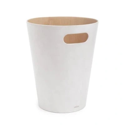 Imagen de Umbra Woodrow Cesto de basura, con capacidad 7.5 l, Blanco/Natural