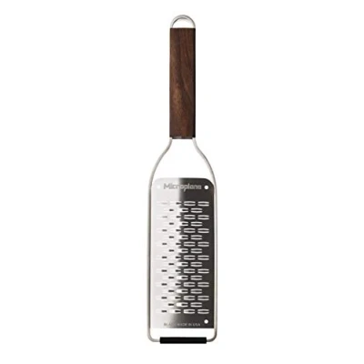 Imagen de Microplane Grater Master Medium Ribbon Stainless Steel/Wood