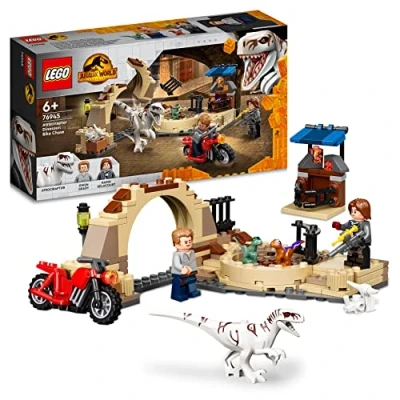 Imagen de LEGO 76945 Jurassic World Persecución en Moto del Dinosaurio Atrocirraptor, Dino, Juguetes para Niños y Niñas de 6 Años o Más, Figuras Animales Minifiguras Owen Grady Rainn Delacourt