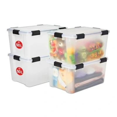 Imagen de Iris Ohyama 4 Cajas herméticas de plástico con tapa y cierres a presión, 50L, Transparente, sello impermeable, apilables, antipolvo, para ropas, camping, exteriores, cubo almacenaje, box, AT L