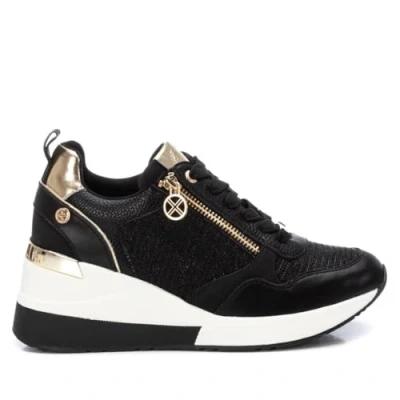 Imagen de XTI Zapatilla Mujer Negro Calzado Cómodo y Versátil Moda Casual Modelo 14371701 (Talla 37)