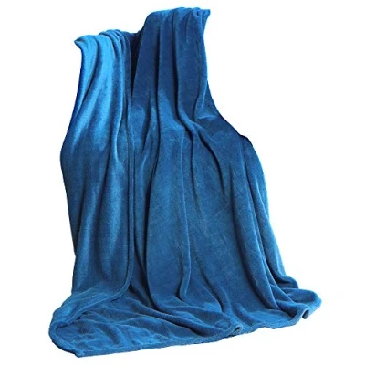 Imagen de CelinaTex Manta mullida de 150 x 200 cm, Color Azul, para sofá o salón, Suave Microfibra, Forro Polar, con Certificado Oeko Tex, TV