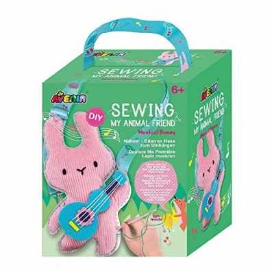 Imagen de Avenir 6301815 Kit de costura DIY Conejo con Guitarra Colgador manualidades para niños creativo a partir 6 años
