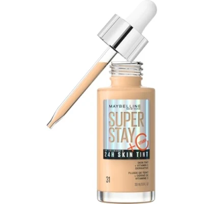 Imagen de Maybelline New York,Base de maquillaje enriquecida con Vitamina C, Hasta 24H, Acabado luminoso, Superstay Skin Tint, Tono 31