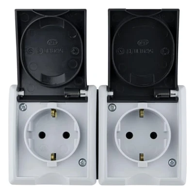 Imagen de Rev 510221777 Enchufe Doble para habitación húmeda, IP44, Dos Polos, montado en Superficie, Gris, Steckdose