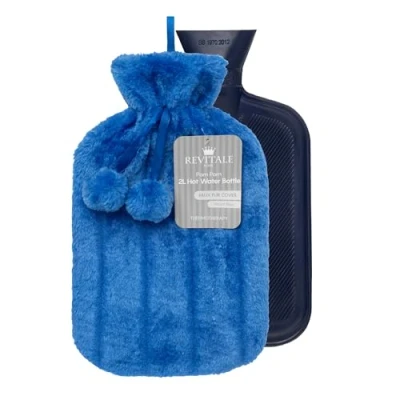 Imagen de Revitale Bolsa de agua caliente pelo artificial, con pompones, acogedora y lujo, 2 litros… (azul real)
