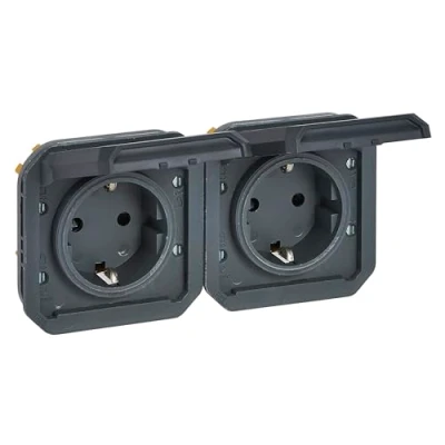 Imagen de LEGRAND, Plexo 069879L Enchufe Estanco de Pared para Ambientes Húmedos (2 Enchufes, Incluye Tapa, Protección Táctil, Precableado, Horizontal, IP44 IK08, IP55 con la Tapa Cerrada), Color Gris
