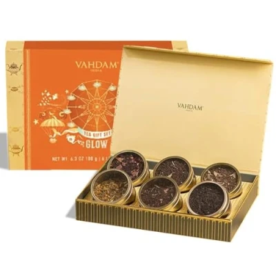 Imagen de VAHDAM, Té Infusiones Regalo Glow (6 Tés Sueltos, 180g) Pack de Te Negro, Hierbas, Chai Caja Tes e Juego para Mujeres y Hombres