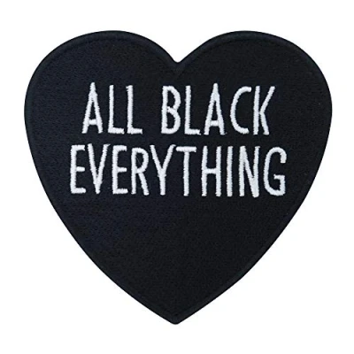 Imagen de Finally Home All Black Everything Parche termoadhesivo con diseño de corazón