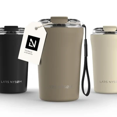 Imagen de LARS NYSØM Taza térmica Café para llevar con correa y Tapa Tritan Termo de 0,38 litros aislante Travel mug acero inoxidable a prueba fugas (Taupe Brown, 380ml)