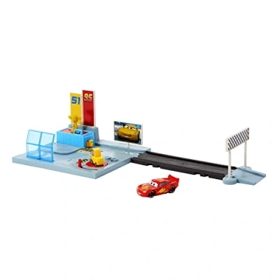 Imagen de CARS Disney on The Road Centro de Carreras Cruz Pista para Coches Juguete basado en la Serie, inlcuye 1 vehículo Personaje Rayo Mcqueen, +4 años (Mattel HGV69)