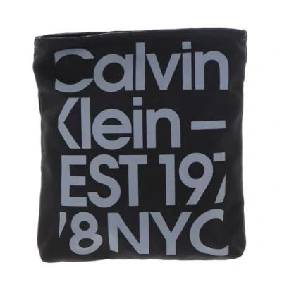 Imagen de Calvin Klein Jeans Sport Essentials Flatpack Unisex Bandolera, Talla: One Size, Black/overcast grey print