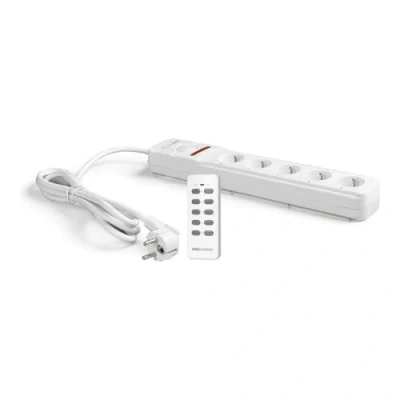 Imagen de SCS Sentinel HCN0063 Extensión multiconector con mando a distancia + 1 de 5 canales enchufes cable alimentación 3 m ControlPower Strip x5