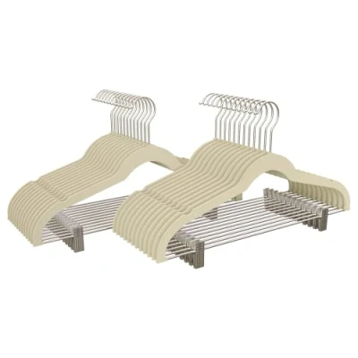 Imagen de COM FORT HOUSE Percha Terciopelo con Pinzas Color Beige Antideslizantes y Resistentes Perchas para Ropa Ideal Chaquetas, Pantalones o Blusas 24 Unidades